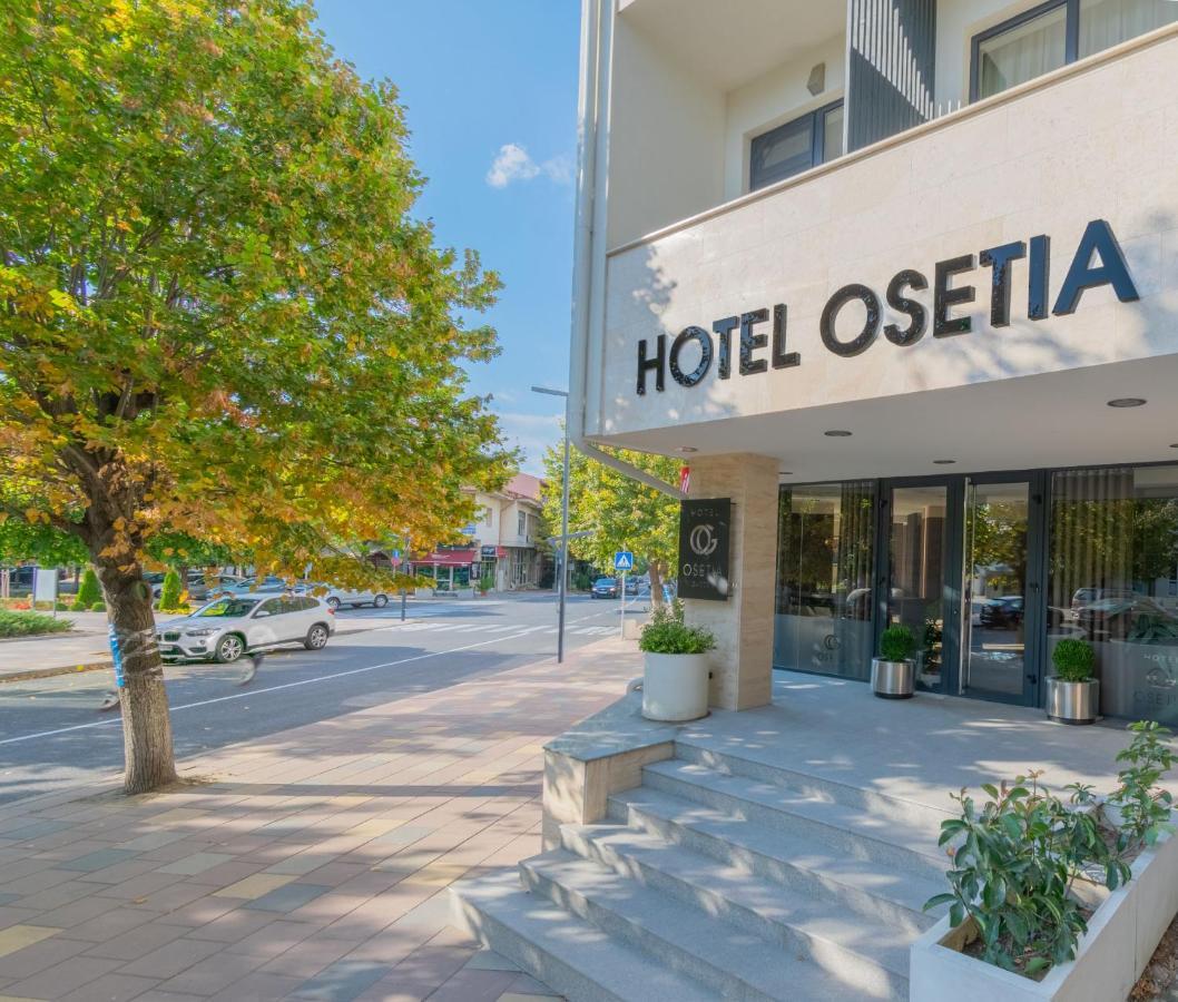 Hotel Osetia Garden Momcilgrad Exterior foto